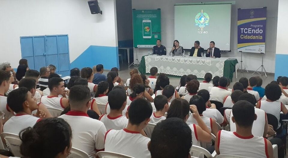 Tribunal de Contas lança aplicativo para avaliar escolas
