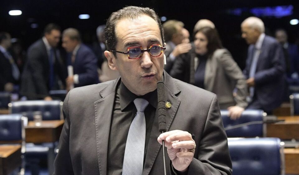 Kajuru quer liminar para reabrir impeachment de Gilmar Mendes e Lava Toga