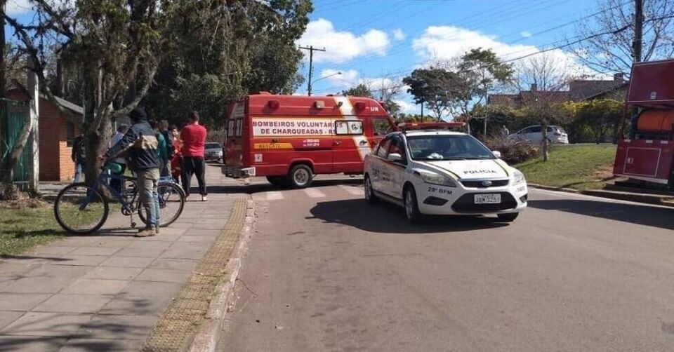 Jovem invade escola e fere alunos com machadinha no Rio Grande do Sul