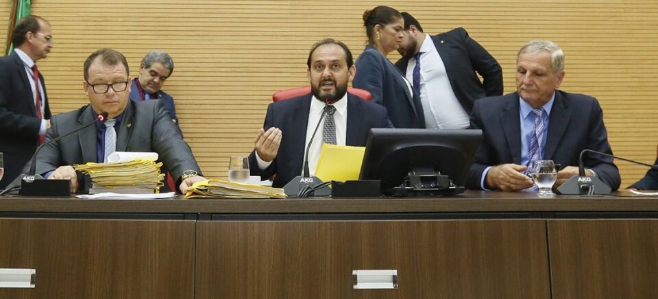 Assembleia vai ver se cartórios reduziram o valor das taxas dos serviços
