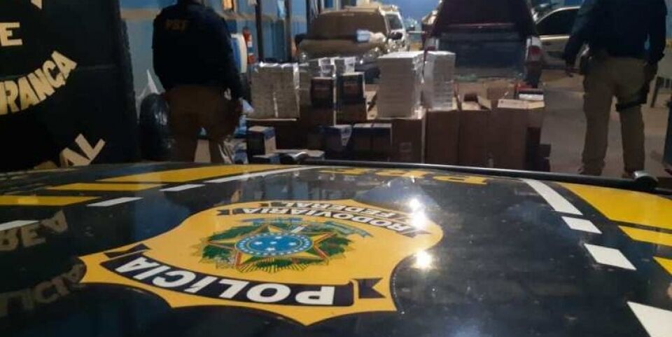 Fronteira: veículo com produtos contrabandeados é preso pela PRF em Nova Mamoré/RO