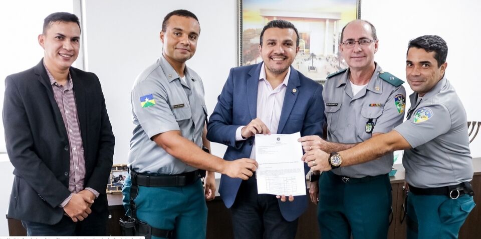 Banda da Polícia Militar vai receber investimento do deputado Alex Silva