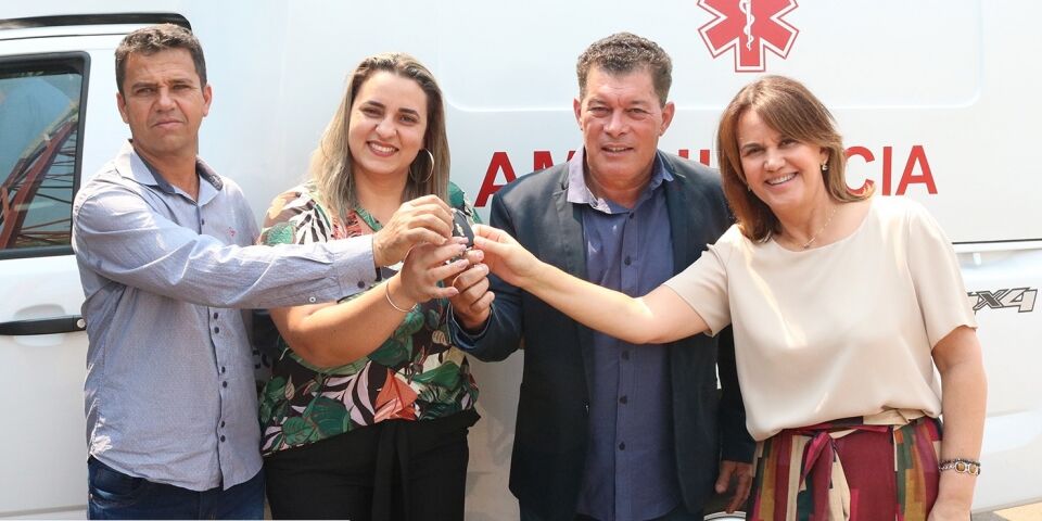 Deputado Edson Martins participa da entrega de ambulância semi-UTI em União Bandeirante