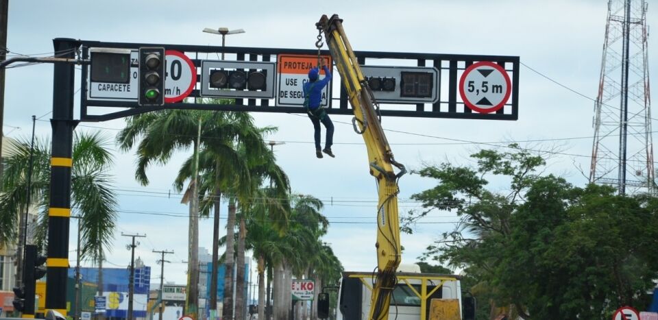 Convênio garante mais de R$ 600 mil para sinalização de trânsito em Ariquemes