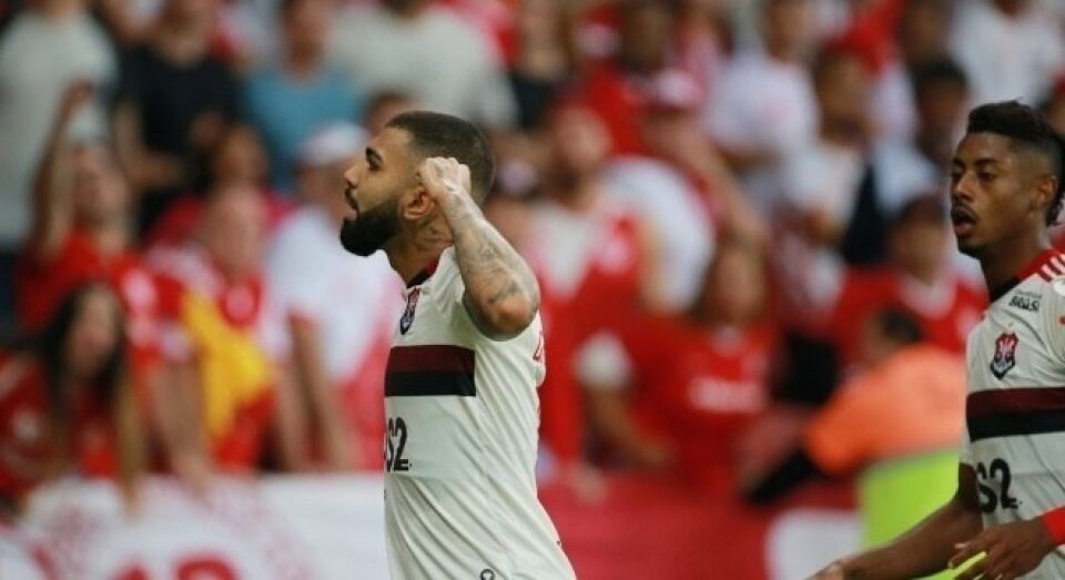 Flamengo busca empate com o Inter e vai encarar o Grêmio na semifinal