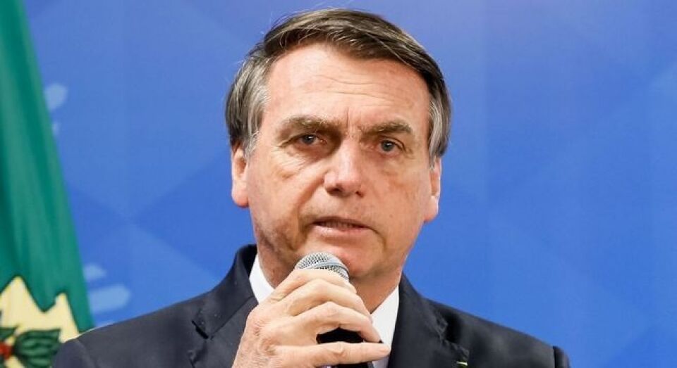 Bolsonaro: 'Brasil está no fundo do poço por causa dos economistas'