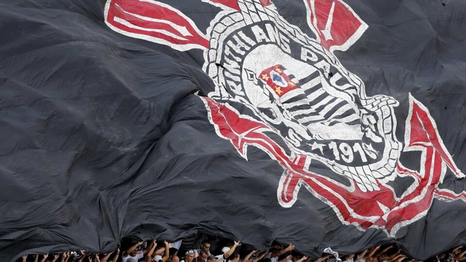 Defesa e regularidade explicam vitórias do Corinthians