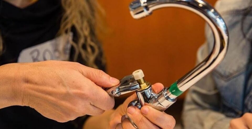 Prefeitura oferece curso de hidráulica e elétrica