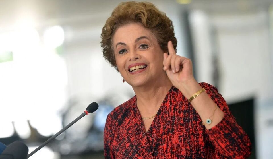 Dilma volta ao Congresso