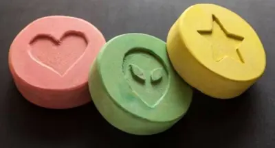 Ecstasy pode tratar alcoolismo e reduzir recaídas, diz estudo