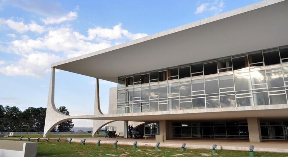 Medida provisória desobriga publicação de licitações de órgãos públicos em jornais