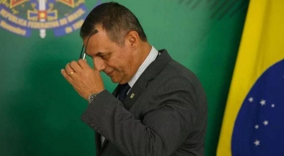 VÍDEO: General Rêgo Barros impõe nova desmoralização aos "jornalistas" da extrema-imprensa