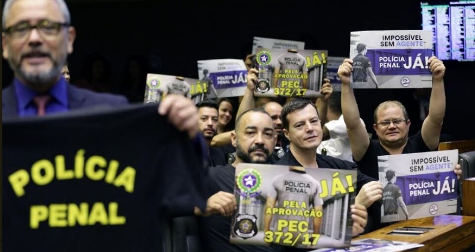 Rodrigo Maia confirma votação da PEC que cria a Polícia Penal para 18 de setembro, anuncia Fenaspen