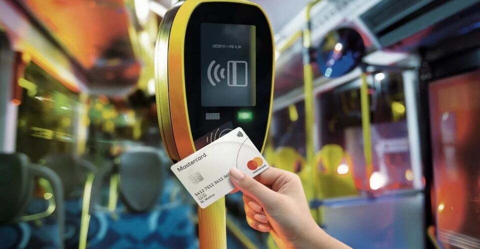 SP: ônibus vão aceitar pagamentos no cartão de crédito e débito