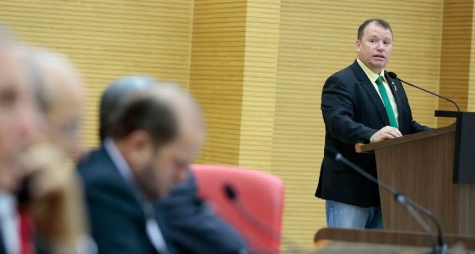 Aprovado projeto do deputado Dr. Neidson que garante direitos a pacientes renais crônicos em Rondônia