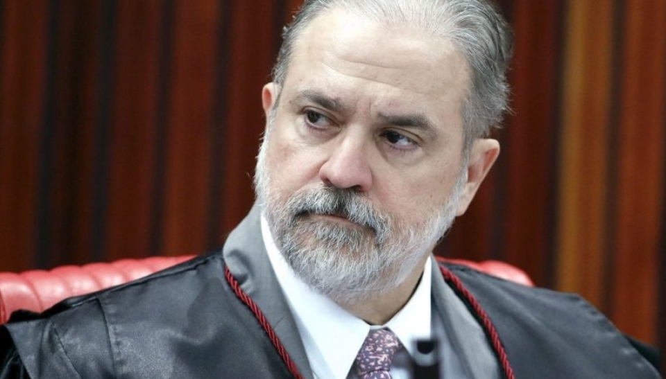 Augusto Aras diz ter alertado Bolsonaro: ‘não vai poder mandar e desmandar’