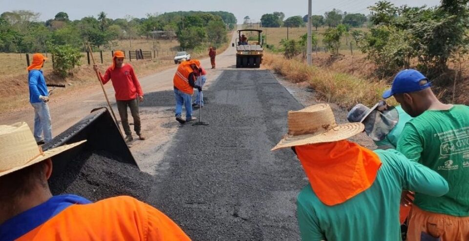 Usina de Asfalto do DER avança na recuperação da RO-383 na Zona da Mata