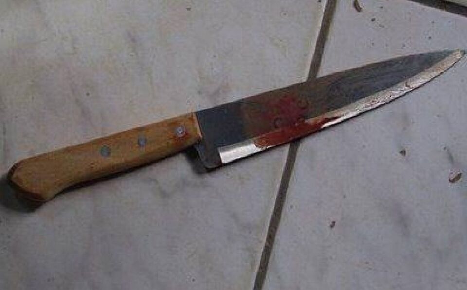 Jovem é atacado a facadas pelo ex-marido de sua atual mulher