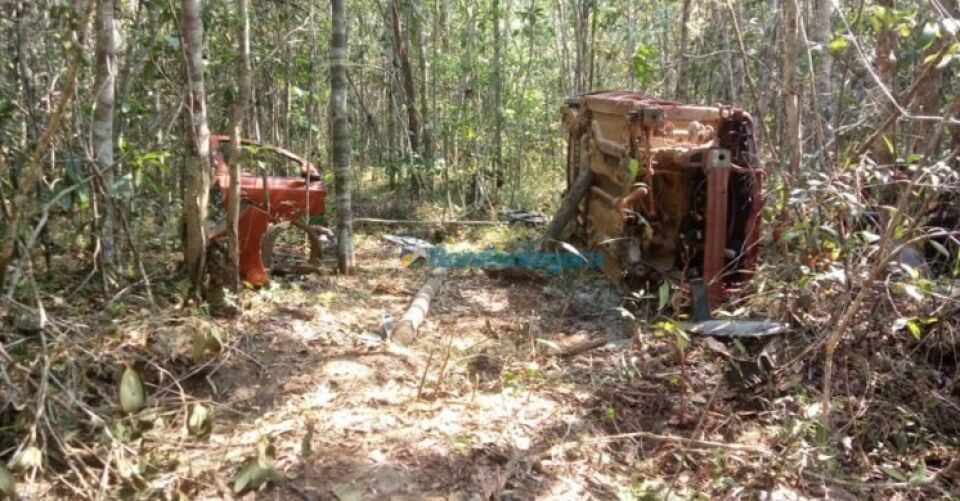 Polícia descobre desmanche de veículos roubados na BR-319 e prende três homens