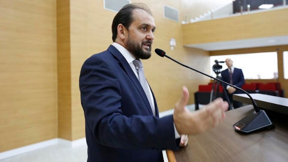 Presidente Laerte Gomes reitera proposta para que o Estado faça a regularização de áreas pacificadas
