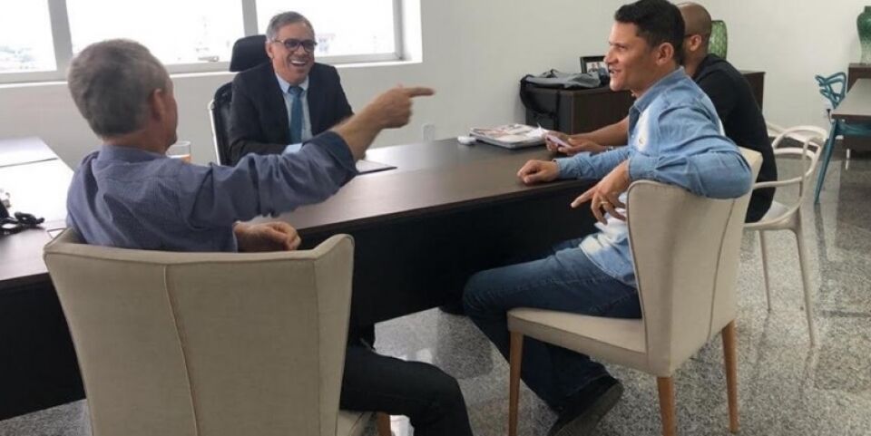 Deputado Geraldo da Rondônia assegura investimentos para saúde e educação de Cacaulândia
