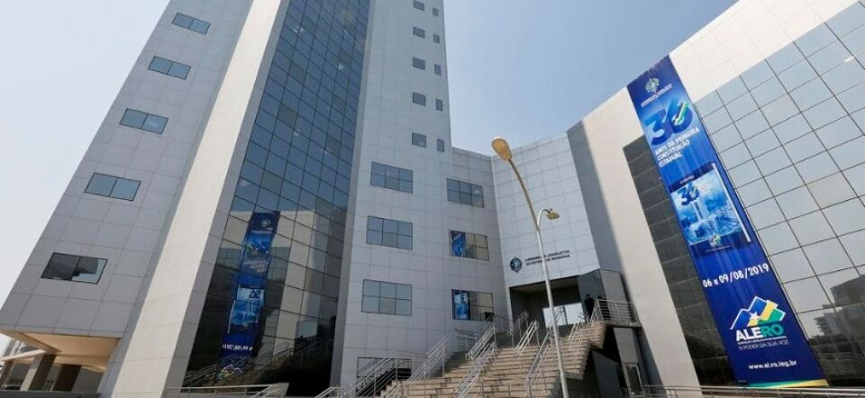 Assembleia informa que prazo de inscrição dos concursos de redação e bandeira encerra dia 25 de setembro