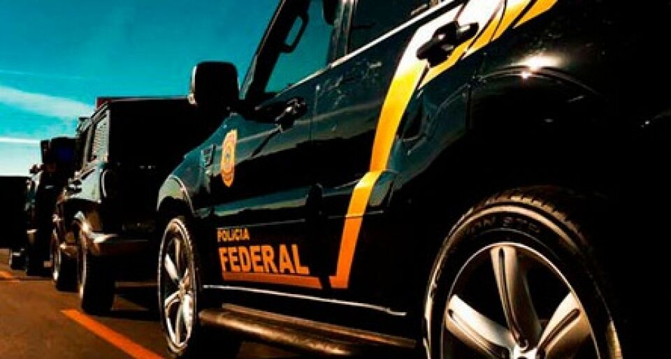 Operação com 50 policiais federais tenta prender grupo que invadiu e desmatou assentamento em RO