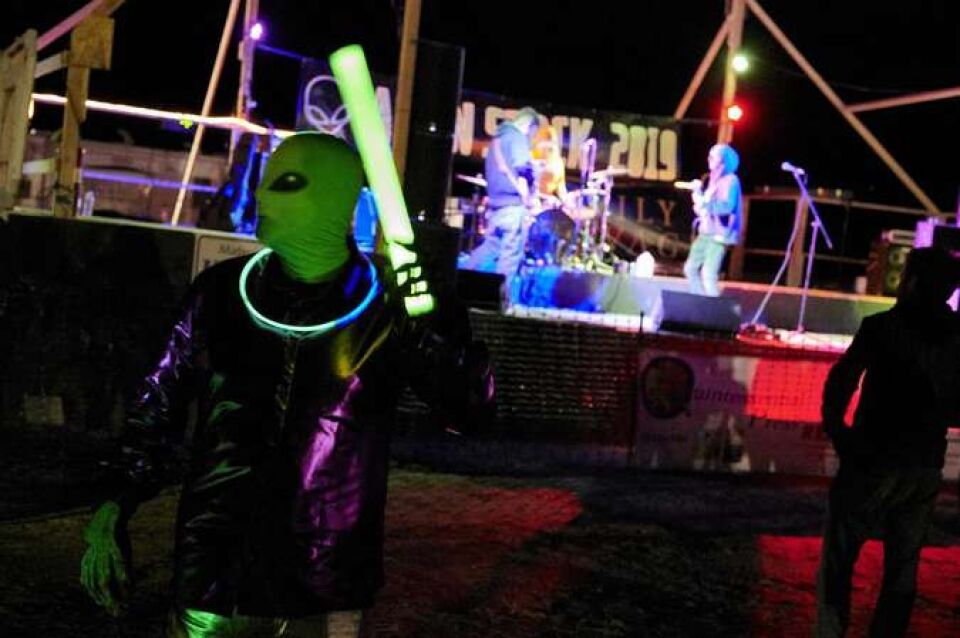 VÍDEO: Milhares se reúnem para "invasão" à Área 51, base militar americana