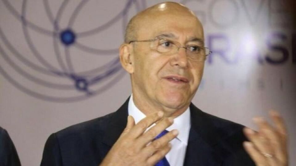 Confúcio quer recursos do Fundo de Telecomunicações financiando Internet de banda larga