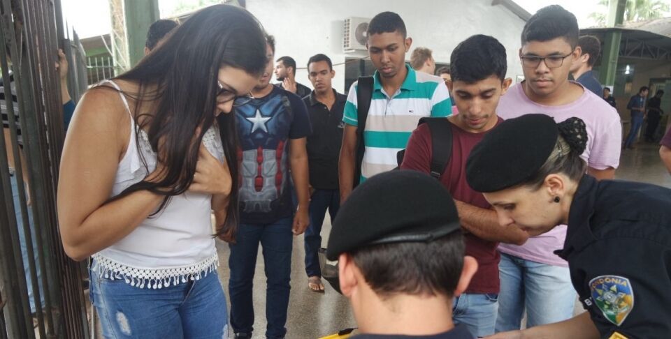 Jovens tentam entrar na Polícia Civil e Corpo de Bombeiros através de serviço voluntário