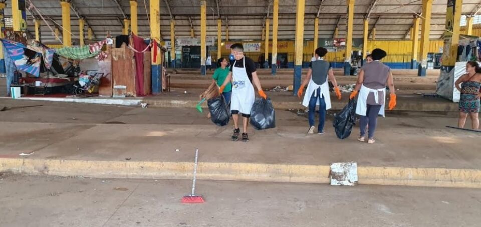 Semagric faz parceria para limpeza no antigo Terminal de Integração