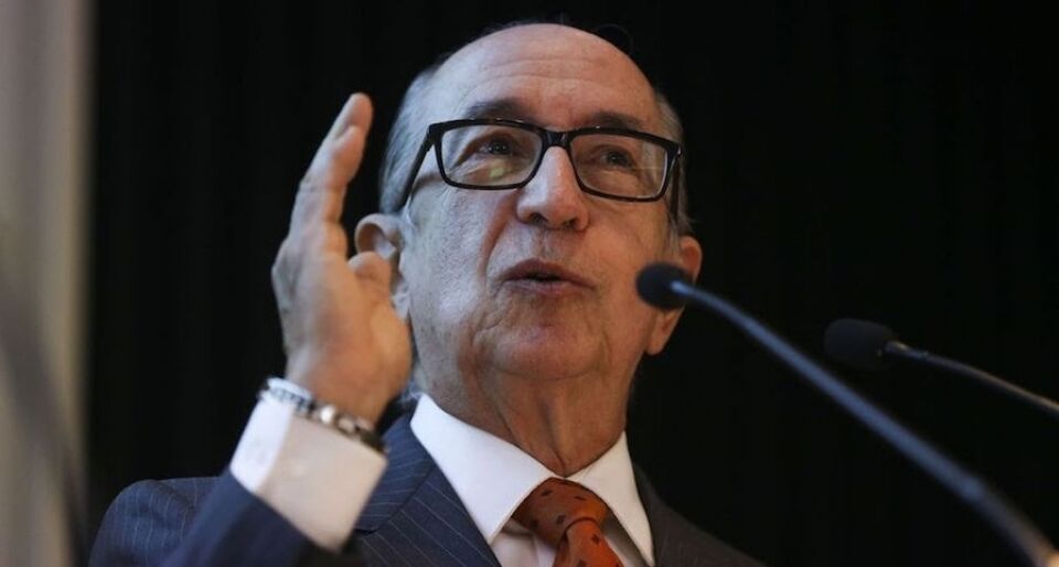 Brasil continua fazendo economia burra com a ciência, lamenta Marcos Cintra