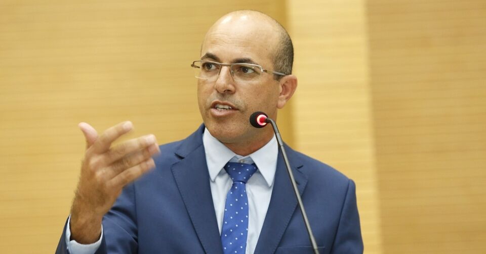 Crispin aponta risco de ponte ceder e pede ação do DER na Zona da Mata