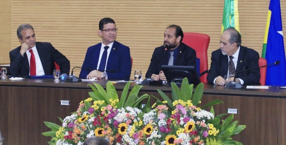 Governador realça título de Cidadão de Rondônia concedido ao conselheiro Edilson de Sousa e ao desembargador Renato Mimessi