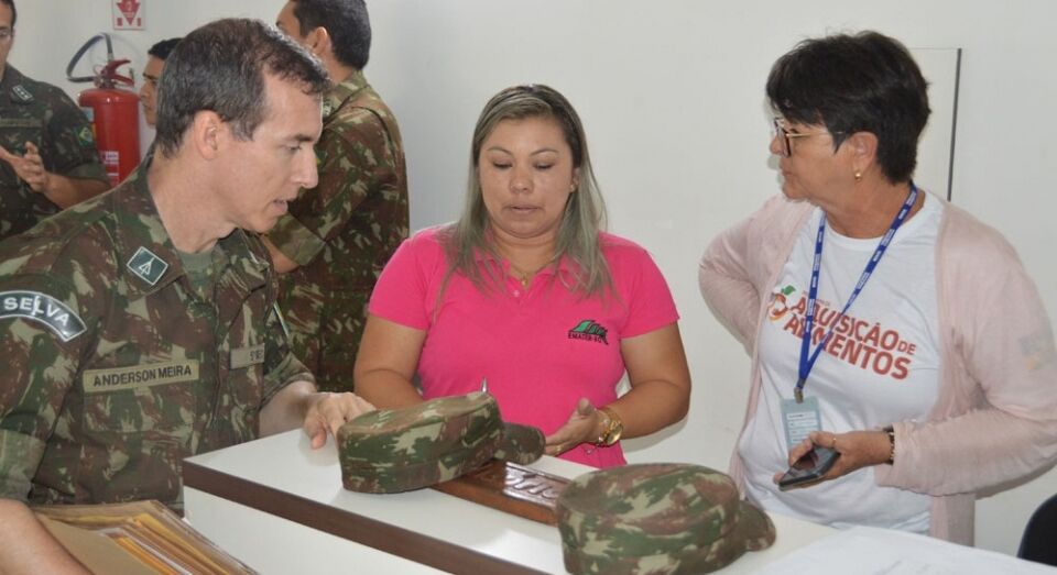 Exército faz chamada pública de um milhão para compra diretamente de agricultores familiares
