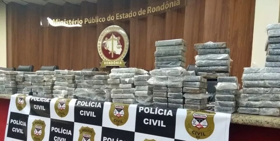 Polícia apreende mais de 300 kg de cocaína no centro de Porto Velho; 5 suspeitos são presos