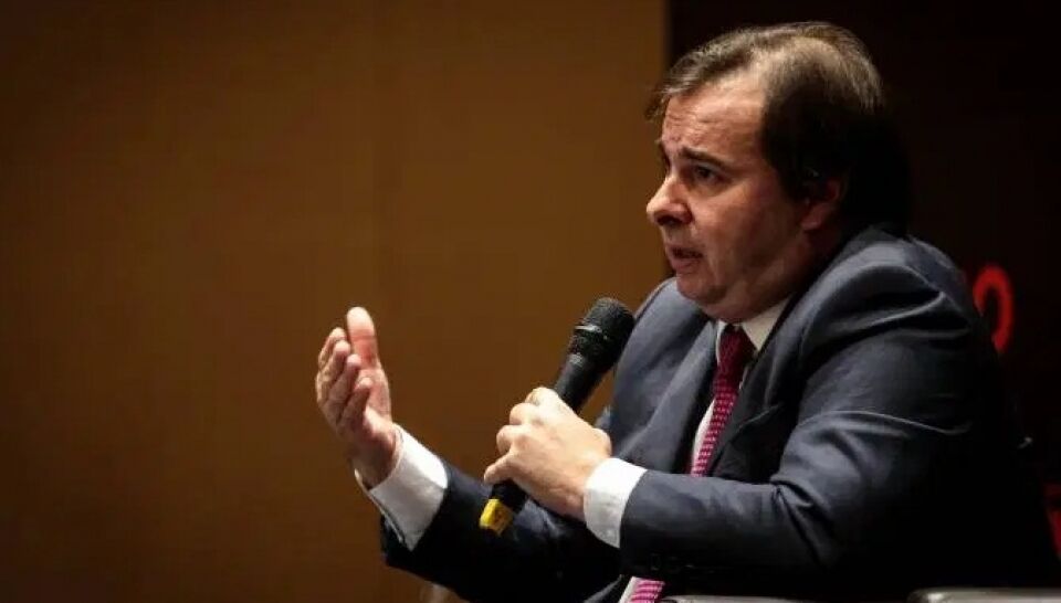 Rodrigo Maia reage a declarações de Janot: ‘Quem investirá nesse país?’