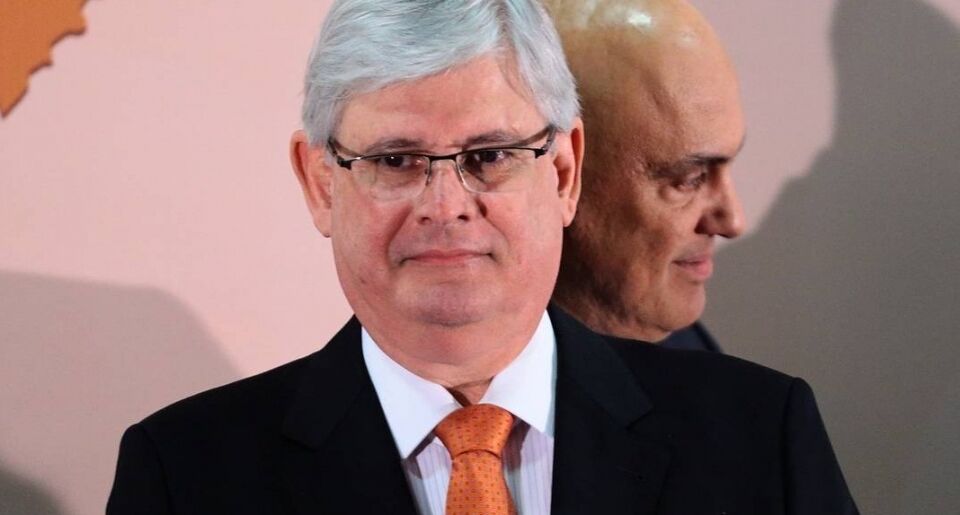 Moraes proíbe Janot de entrar no STF e de se aproximar dos ministros