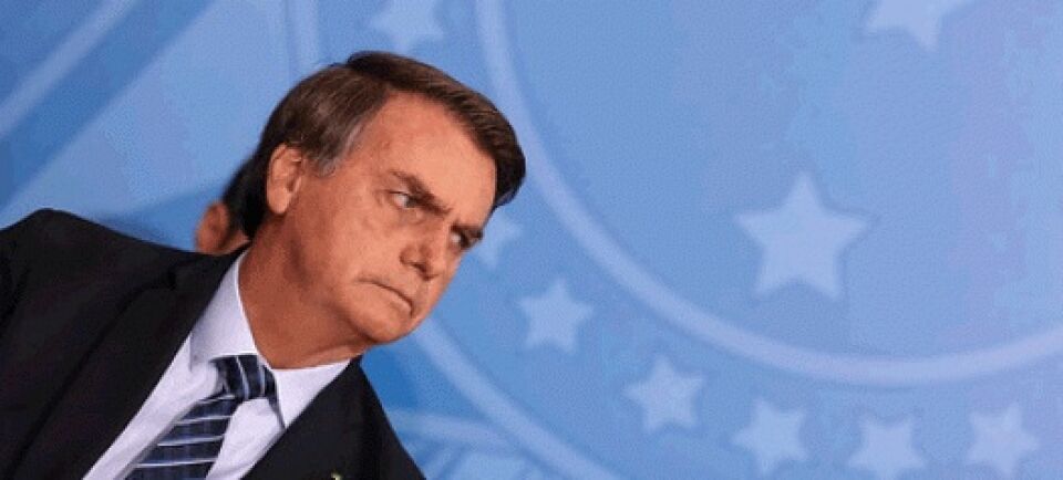 Bolsonaro sanciona com vetos lei que altera regras eleitorais para 2020