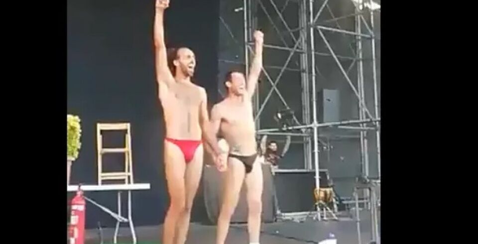 VÍDEO: striptease na presença de crianças em evento cultural causa revolta