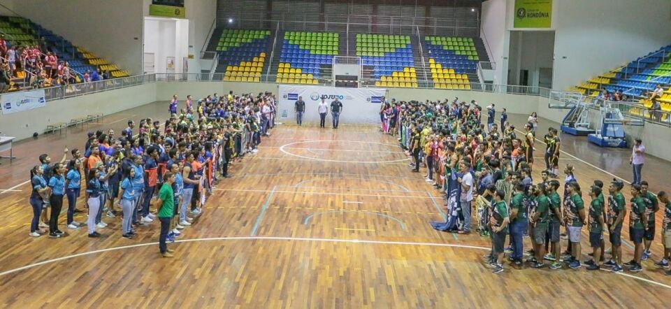 Jogos da Juventude Universitária são abertos com cerimônia oficial no Ginásio Cláudio Coutinho