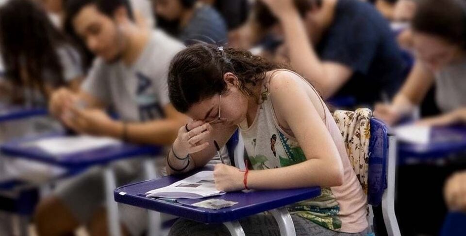 Concursos da semana têm 7,1 mil vagas, com salários de até R$ 12 mil