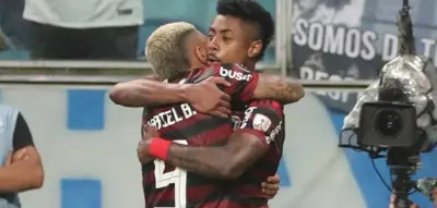 Análise: Flamengo se impõe na Arena, coloca o Grêmio na roda e dá passo rumo ao sonho da final
