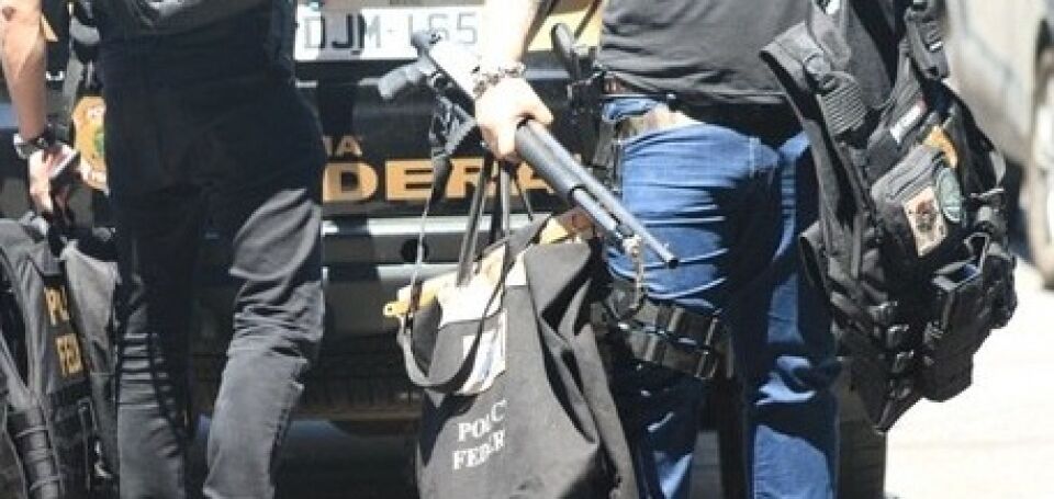 PF apreende R$ 1 milhão em dinheiro com auditores da Receita