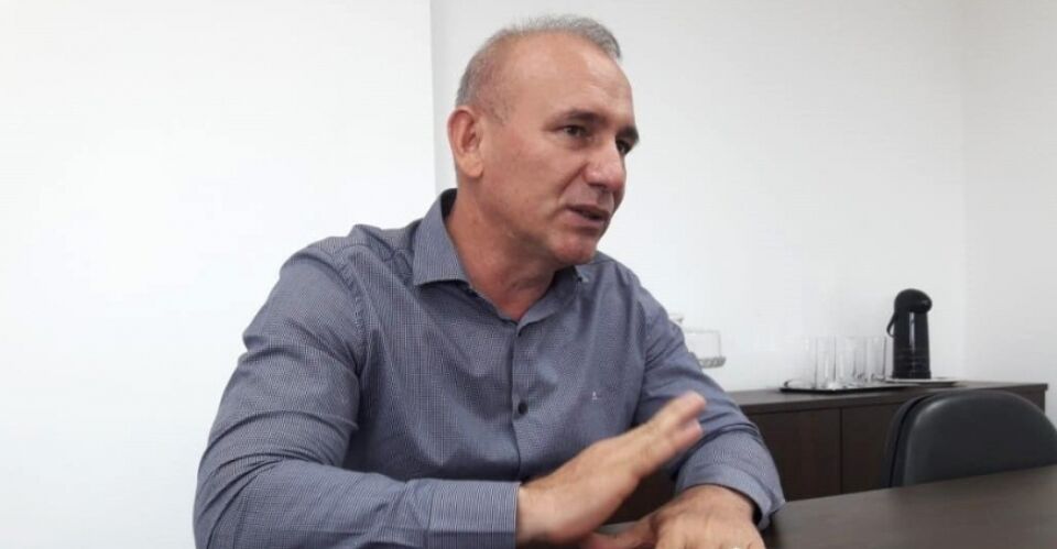 Prefeitura de Urupá recebe emenda do deputado Ezequiel Neiva para a compra de bueiros armcos