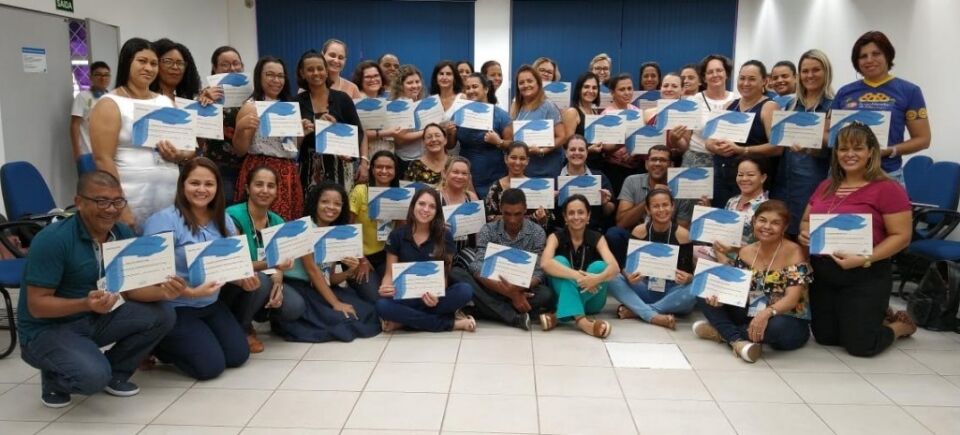 Sebrae e Sicoob concluem a capacitação para professores de 33 municípios