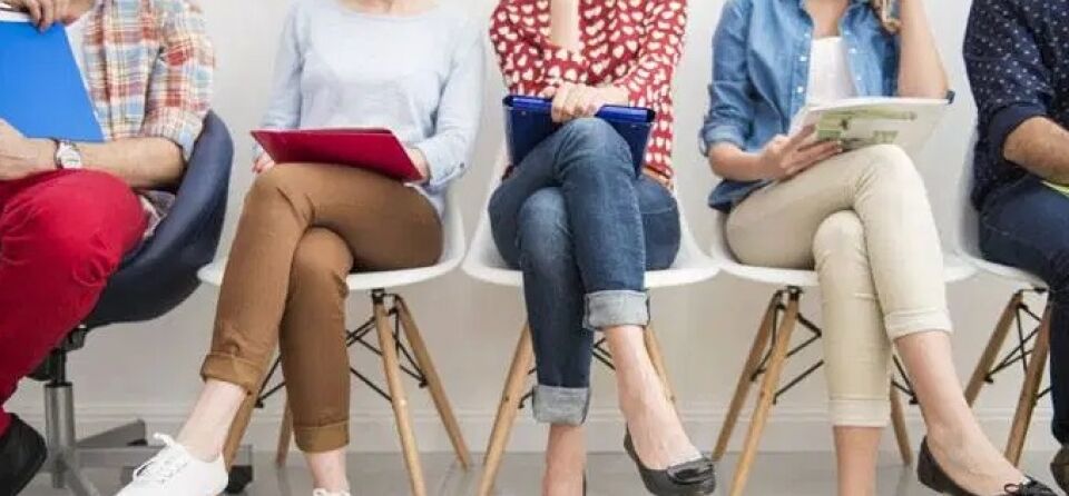 Johnson &amp; Johnson, Ipiranga e mais 59 contratam estagiários e trainees