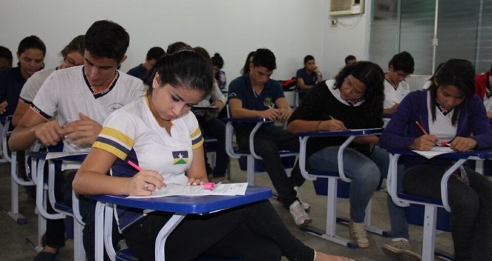 Alunos da rede pública de ensino participam do 2º Simulado Estadual nesta terça-feira