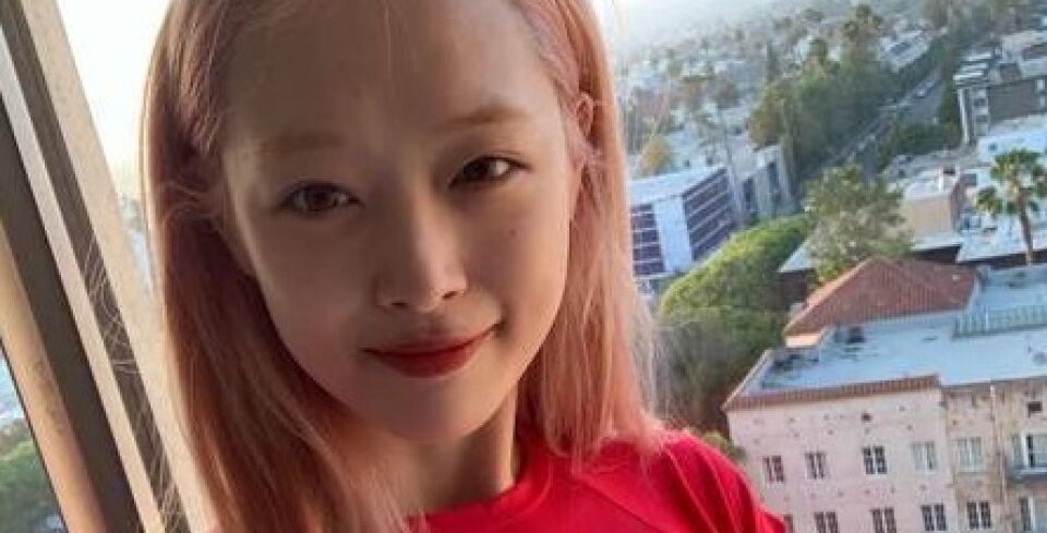 Cantora de K-pop Sulli sofria de depressão e era atacada por defender feminismo