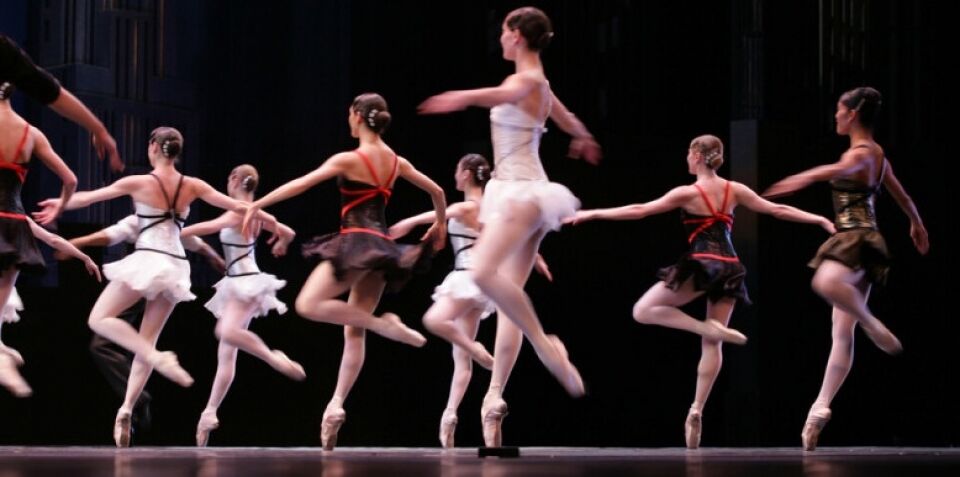 Prefeitura envia servidora para acompanhar bailarina